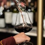 Faut-il carafer un vin de Bourgogne avant de le servir ?
